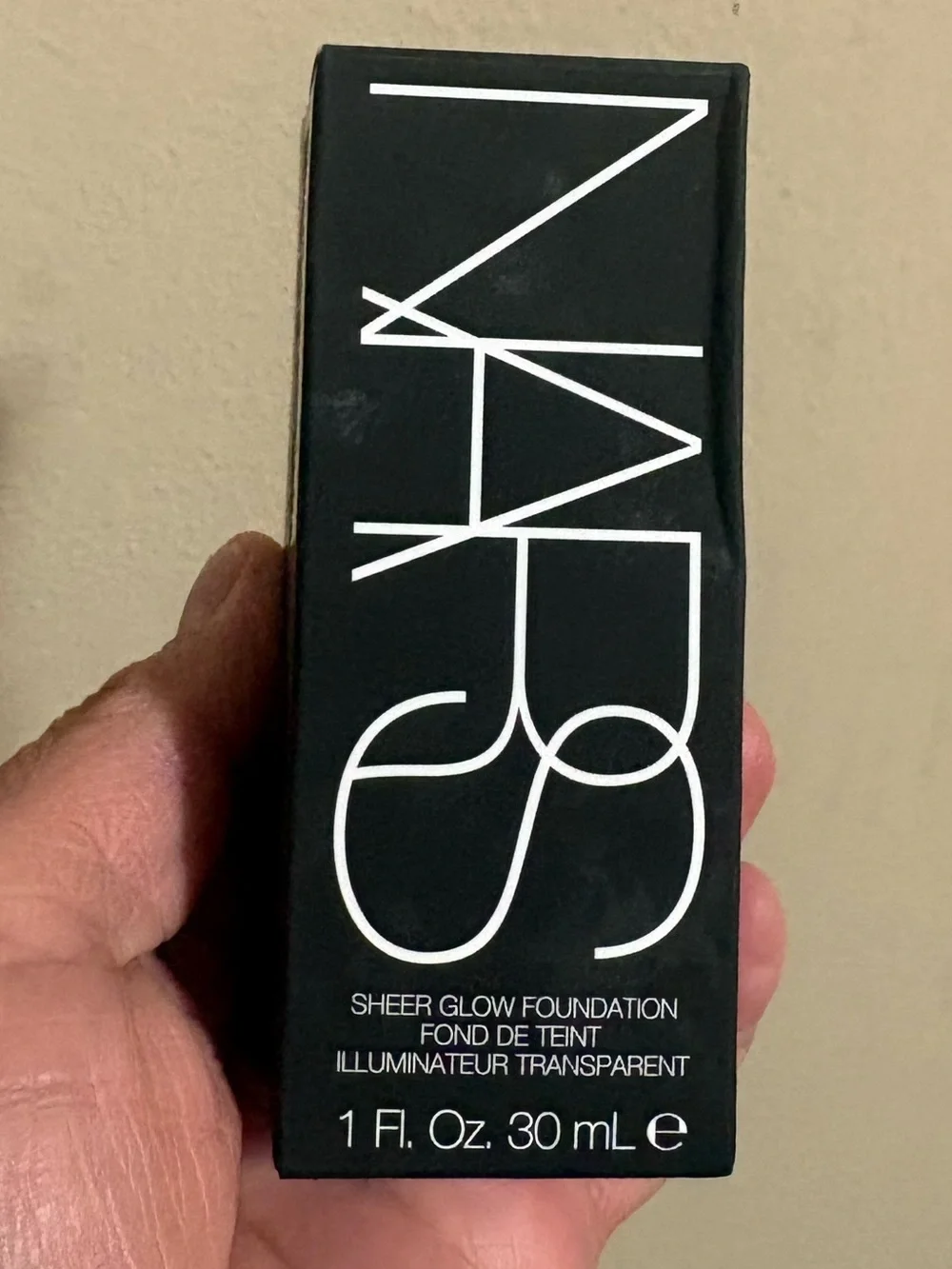 NARS Sheer Glow Foundation - 1 fl oz - MEDIUM 2.5 SAHEL, Brand New Never Used.
